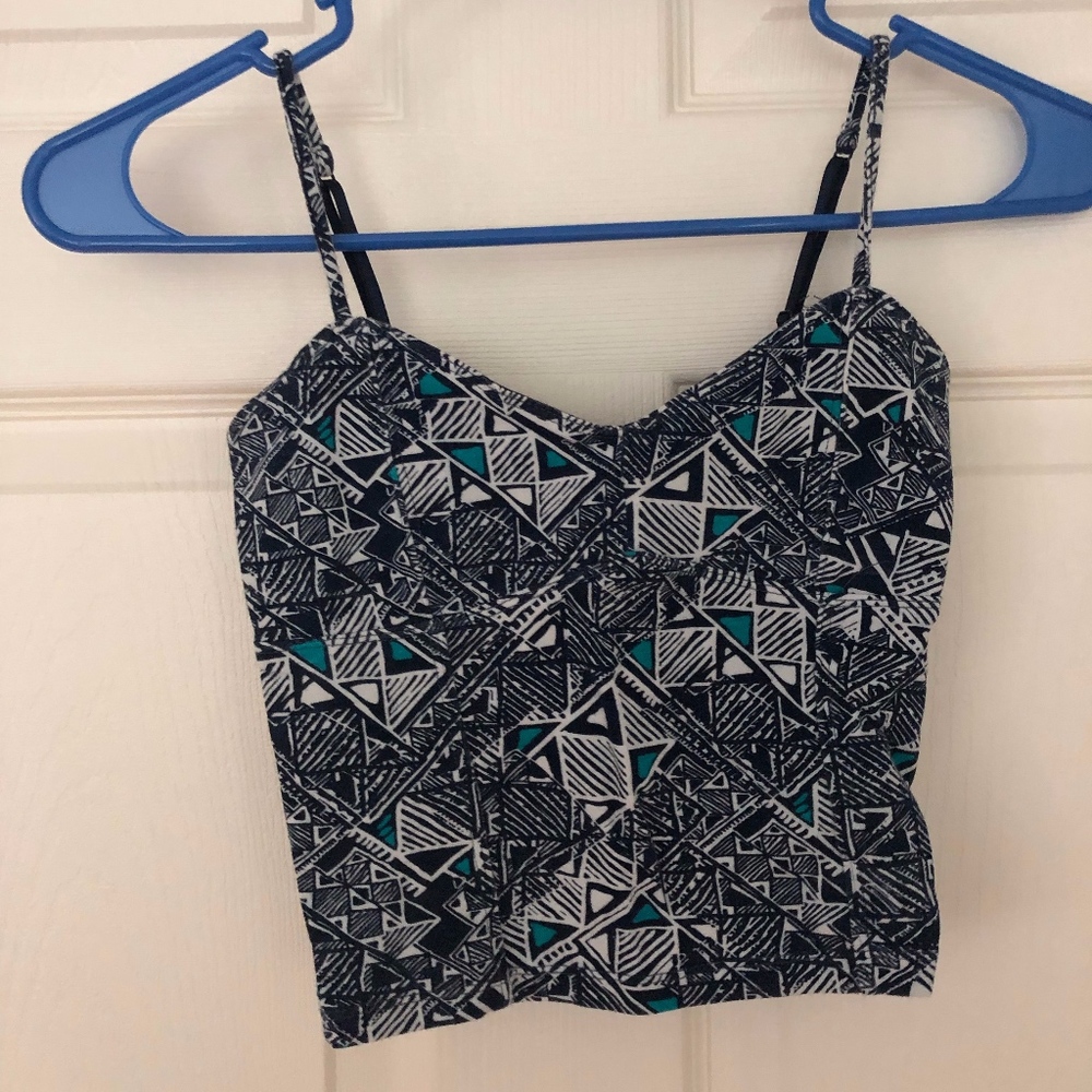 Cropped form fitting tank